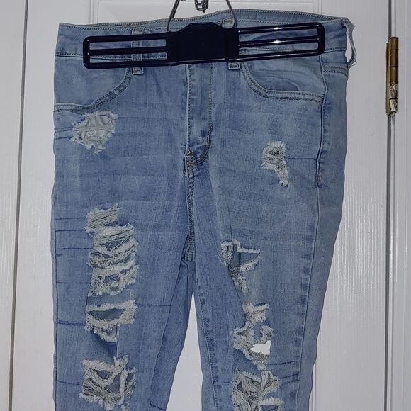 Rue21  Stretch High Rise  Super Distressed  Ankle Jeggings - Picture 3 of 10